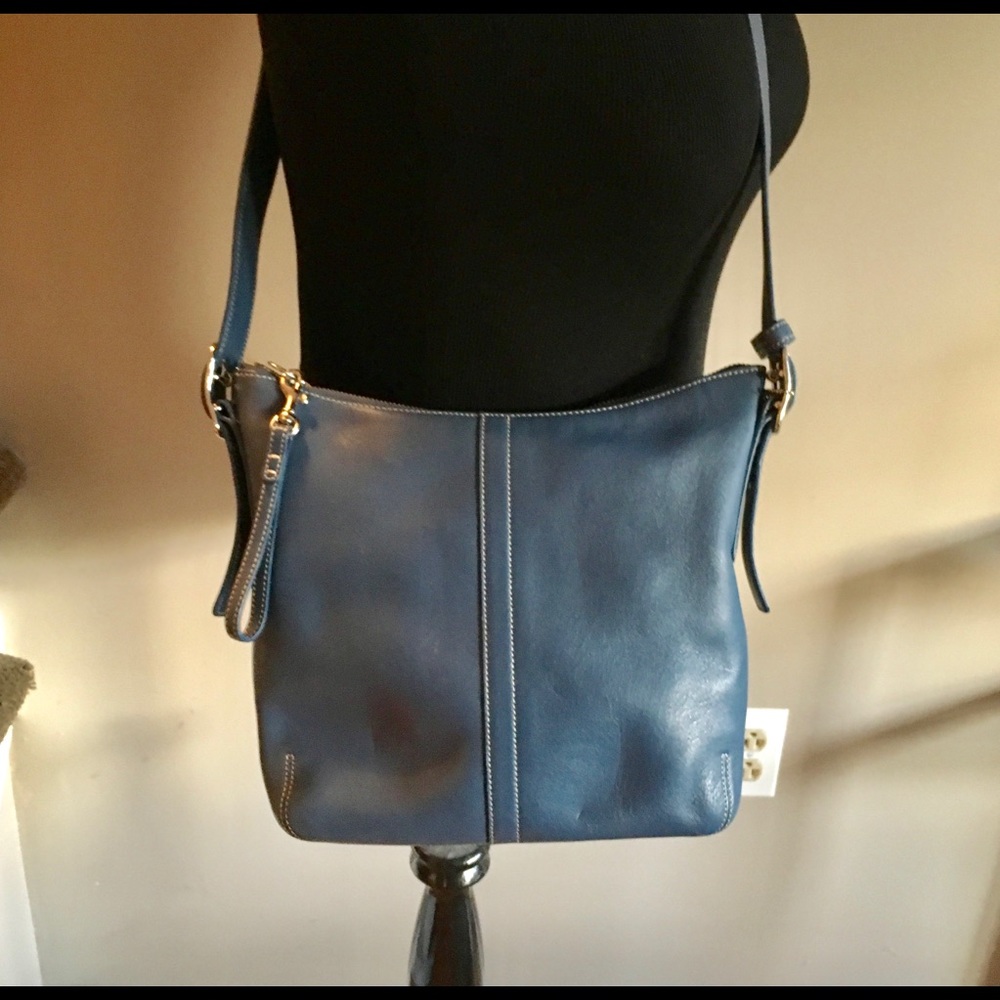 Coach Medium Blue Leather Shoulder Bag - Picture 8 of 8